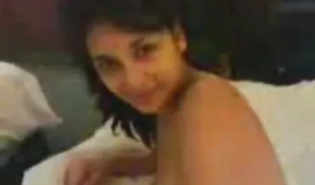 شلخته جوان برای رابطه جنسی عکس و فیلم سکسی جدید در یک لیموزین آماده است